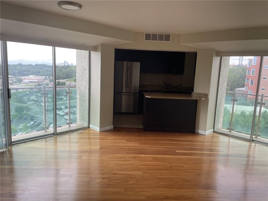 3838 Rainbow Boulevard — photo 4