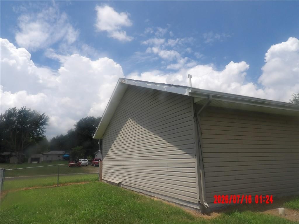 411 Briarwood Drive — photo 16