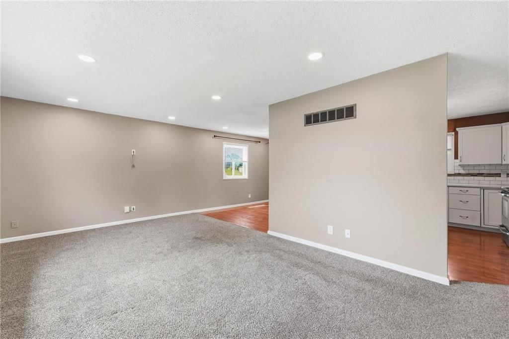 5336 N Richmond Avenue — photo 3