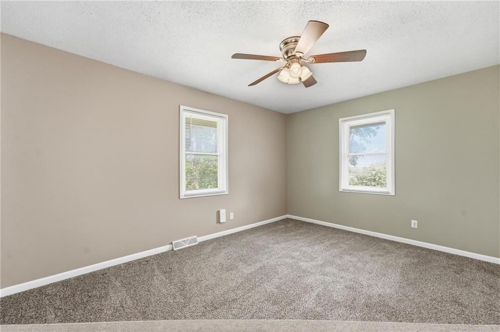 5336 N Richmond Avenue — photo 15