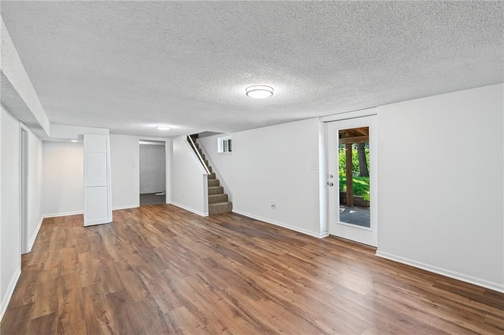 8033 NE San Rafael Drive — photo 20