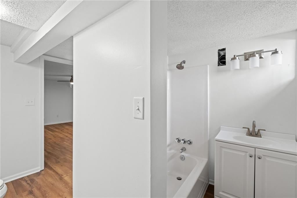 8033 NE San Rafael Drive — photo 25