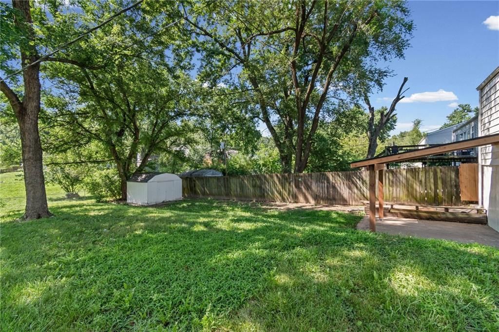8033 NE San Rafael Drive — photo 30