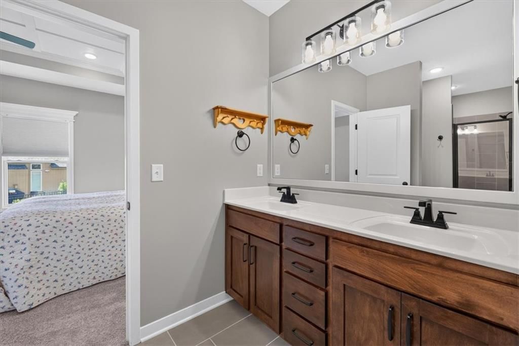 2339 NE Skopelos Court — photo 32
