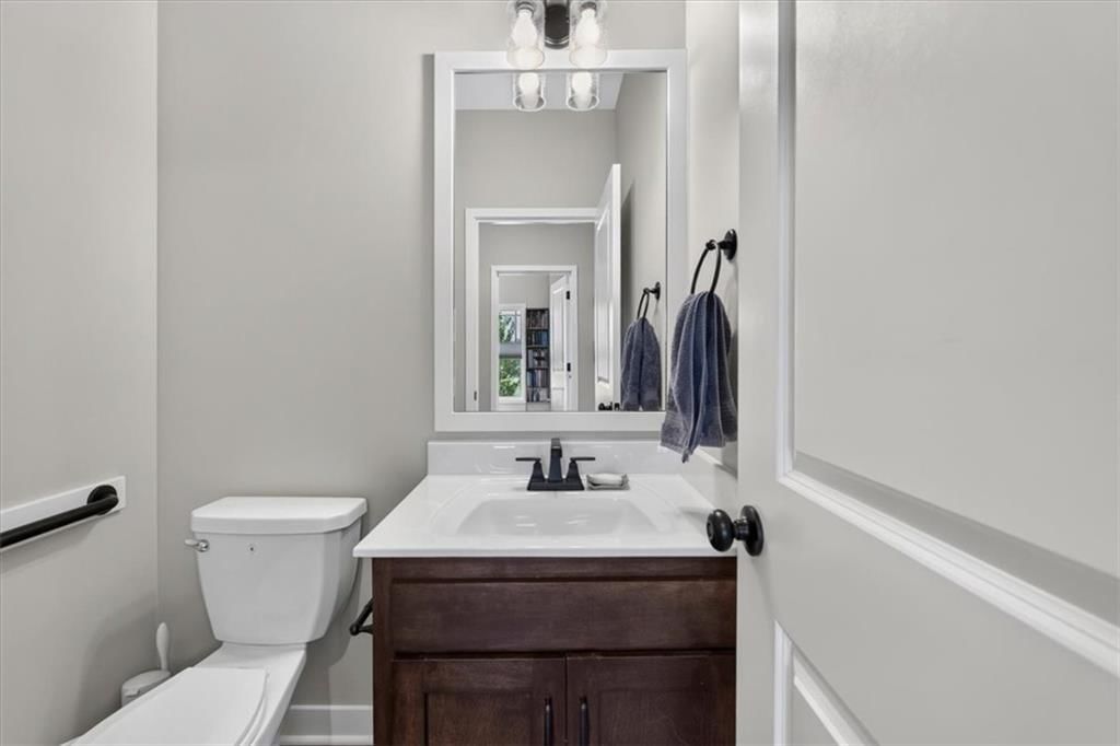 2339 NE Skopelos Court — photo 37