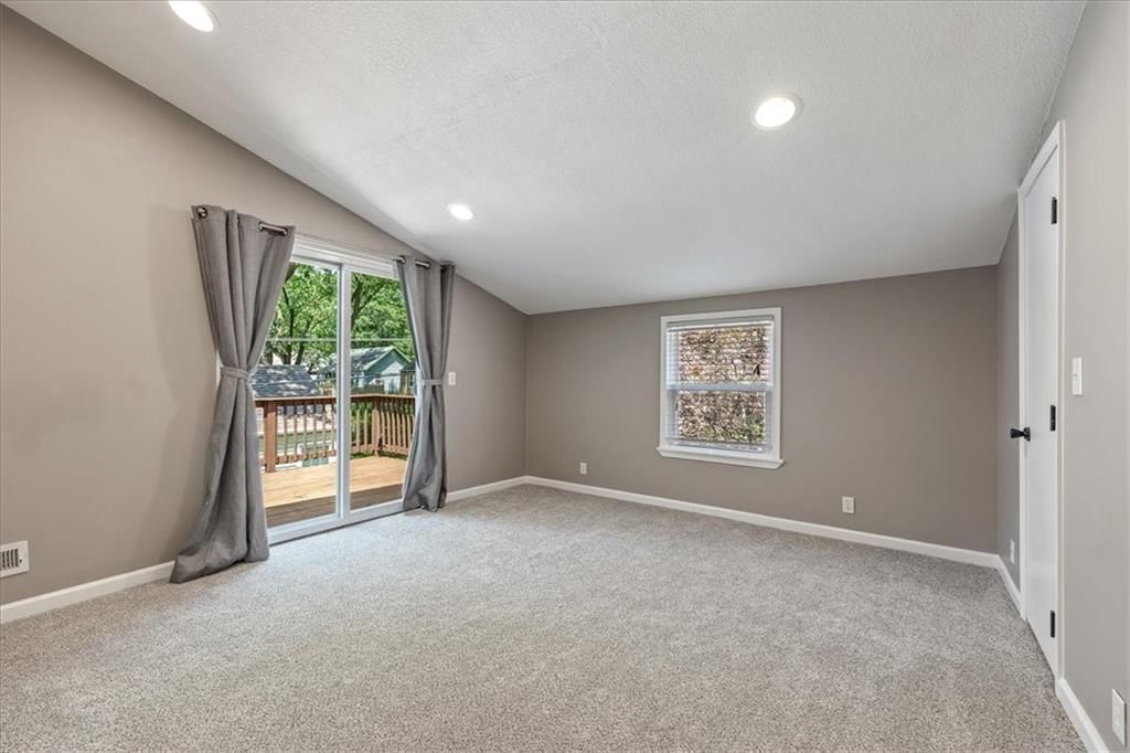 5204 W 50th Terrace — photo 12