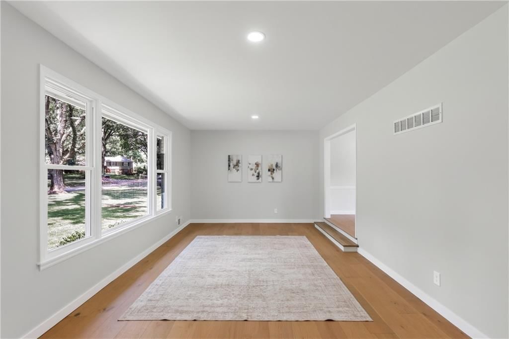 10505 Belinder Road — photo 9