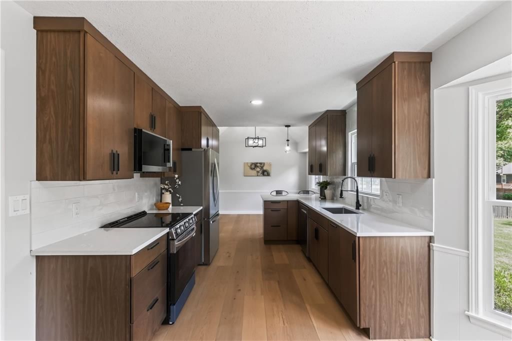 10505 Belinder Road — photo 15