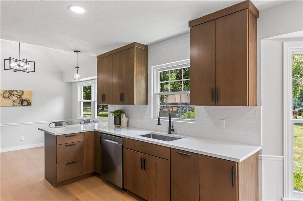 10505 Belinder Road — photo 16
