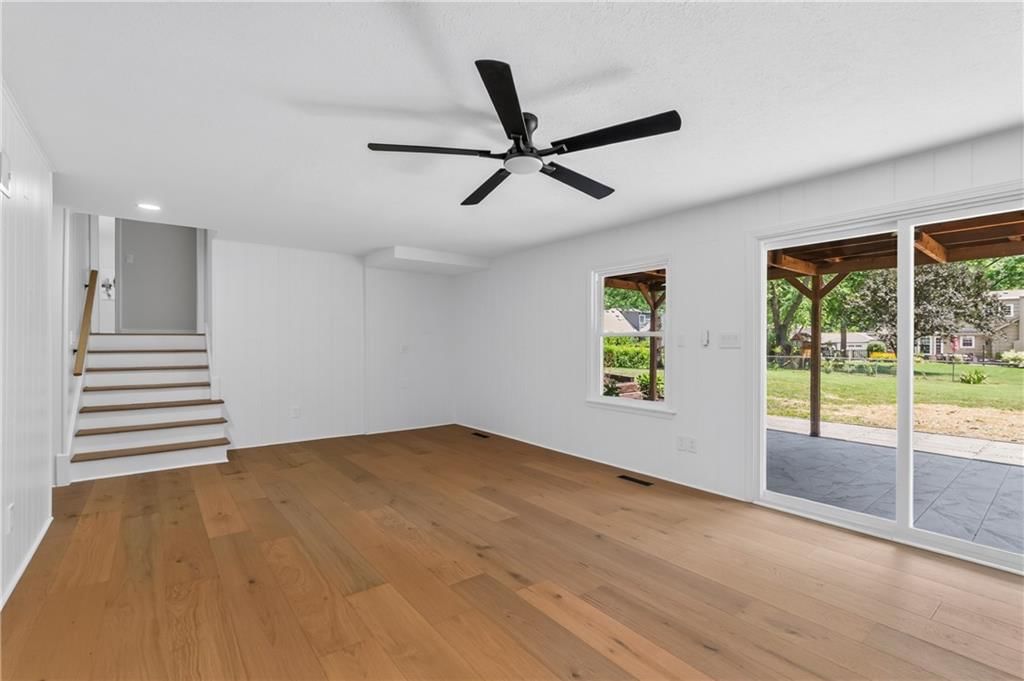 10505 Belinder Road — photo 34