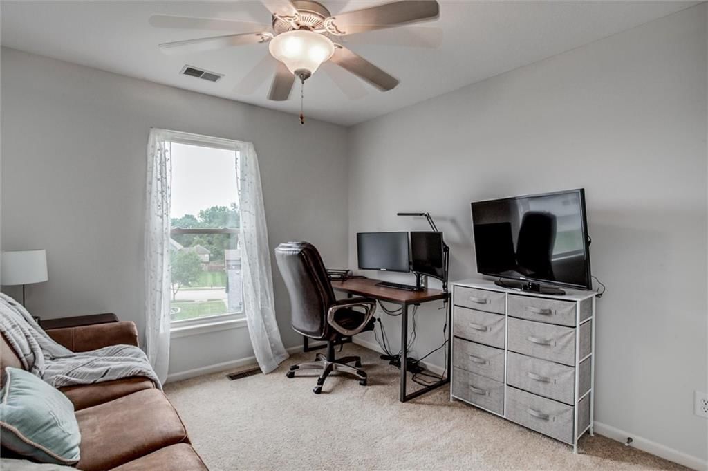 11020 N Tullis Court — photo 15