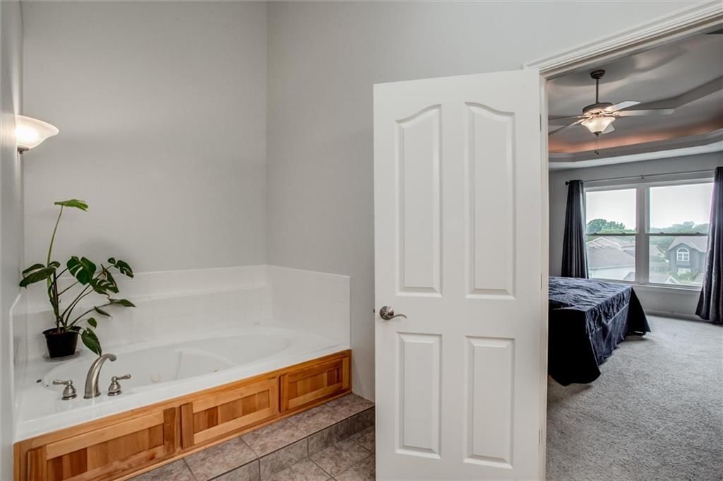 11020 N Tullis Court — photo 23