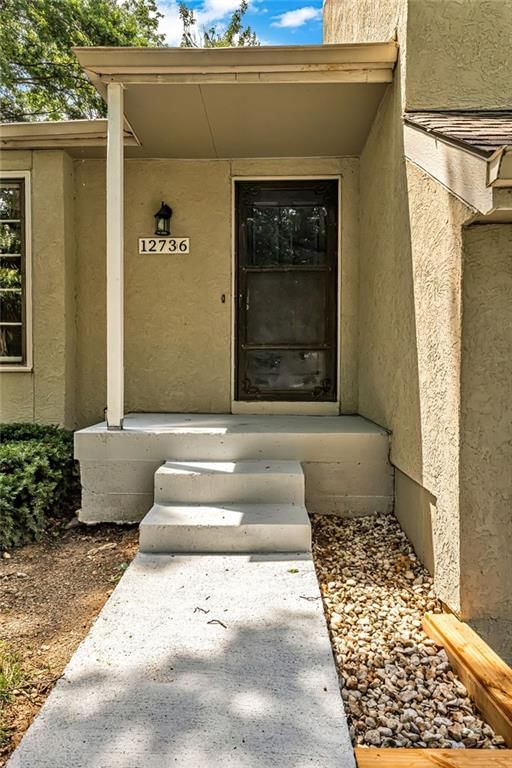 12736 W 108th Street — photo 3
