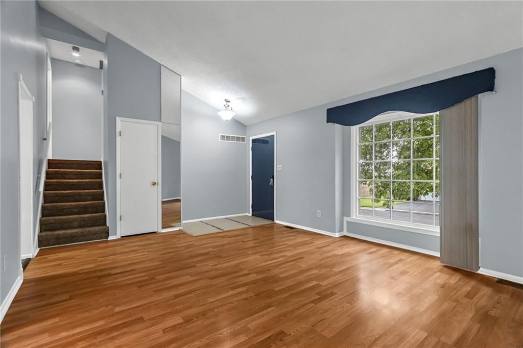 12736 W 108th Street — photo 6