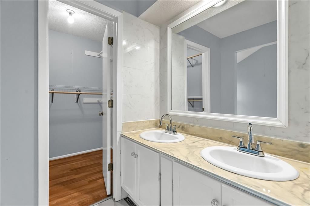 12736 W 108th Street — photo 20