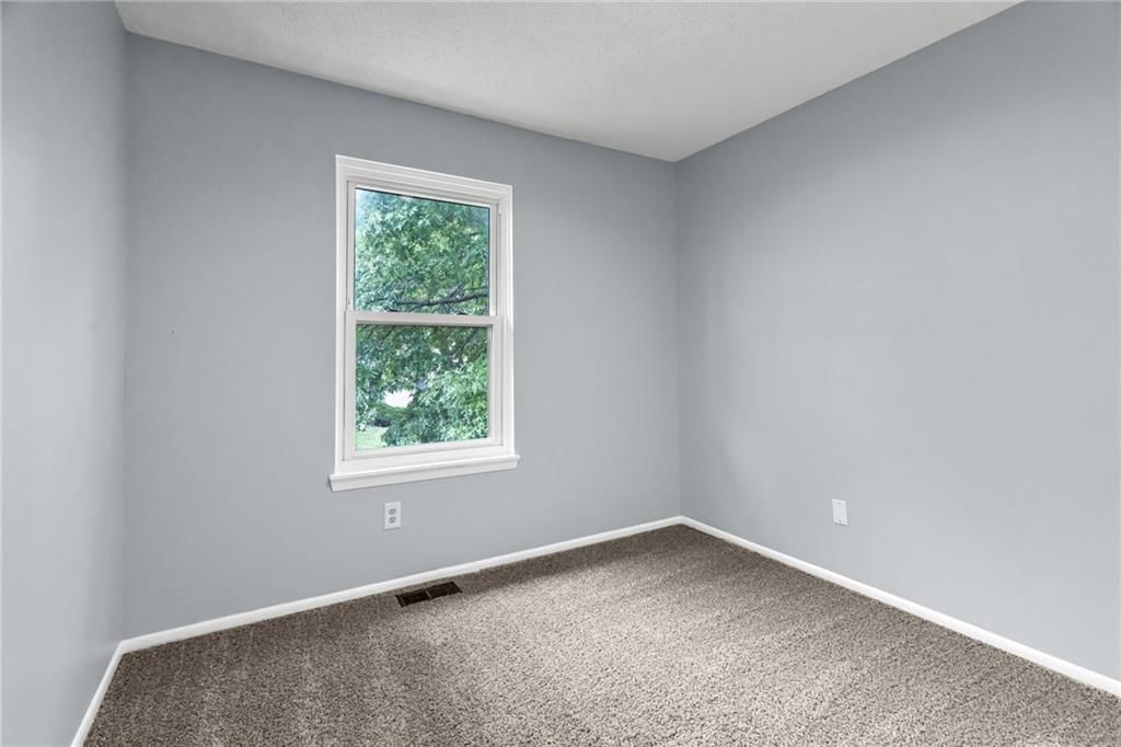 12736 W 108th Street — photo 23