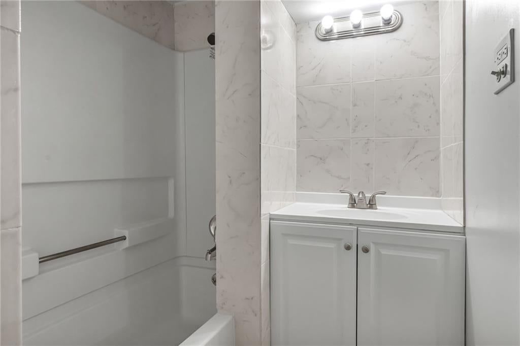 12736 W 108th Street — photo 35