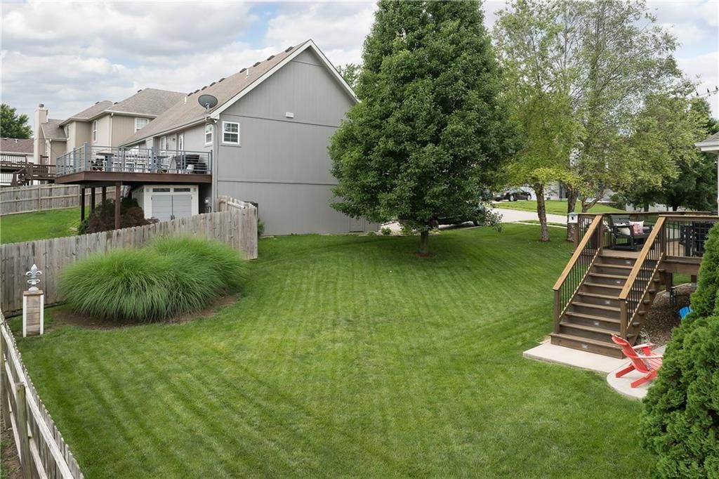 5602 Long View Drive — photo 8