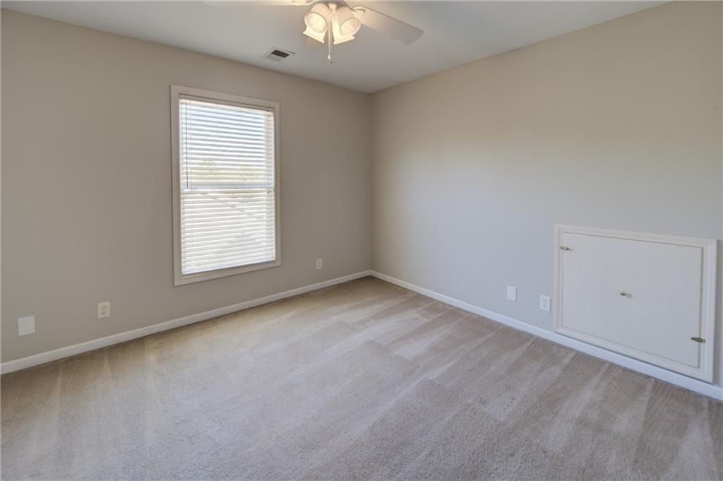 1721 Collins Drive — photo 10