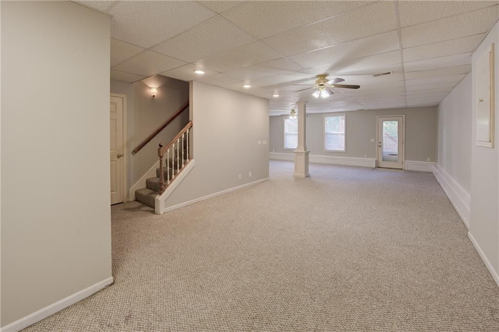 1721 Collins Drive — photo 11