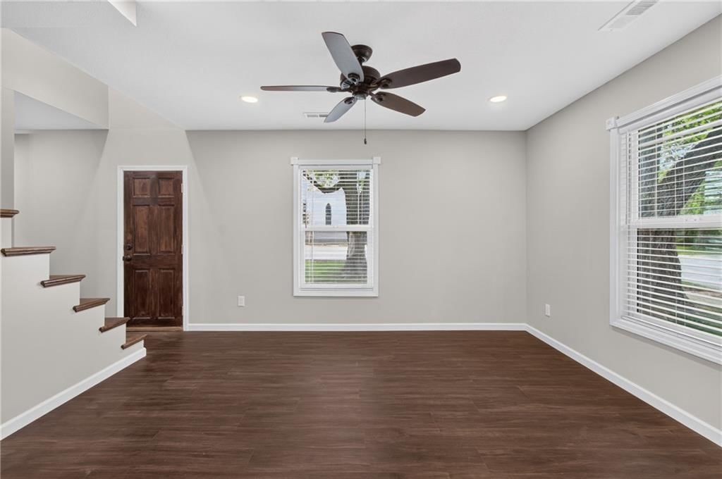 300 W Pine Street — photo 11