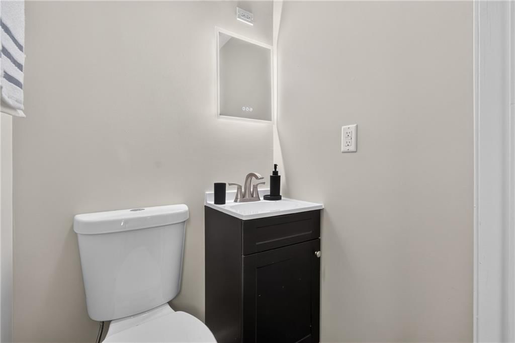 300 W Pine Street — photo 31