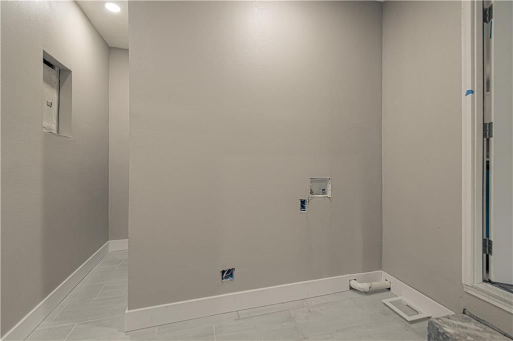 11003 Cambridge Avenue — photo 21