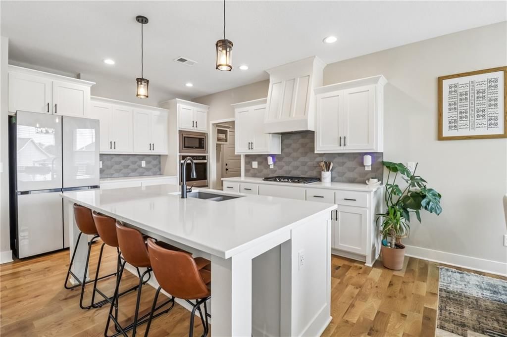 2705 Meadowbrook Court — photo 5