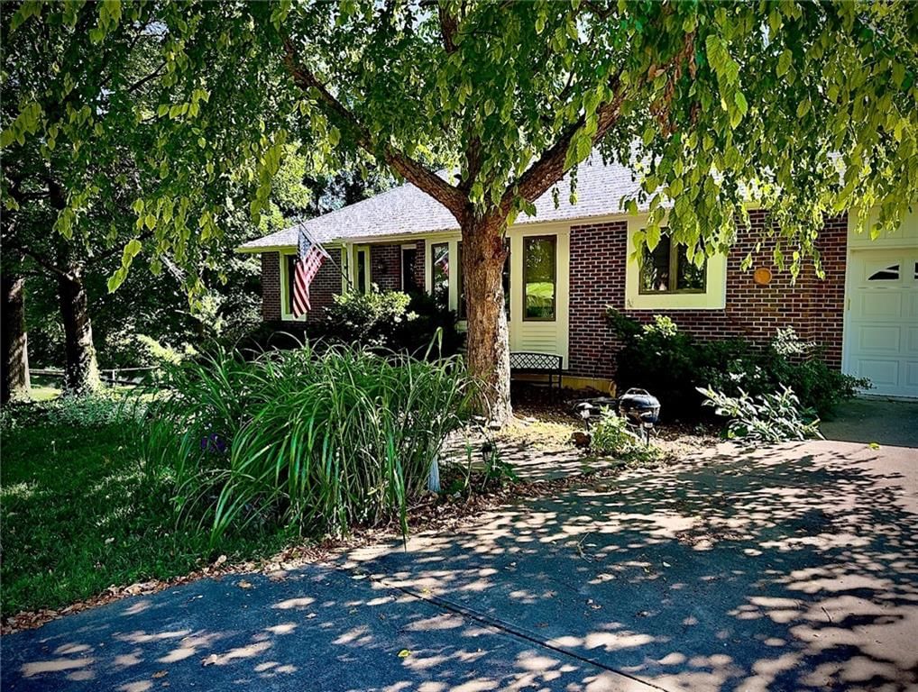 6003 Greenwood Street — photo 3