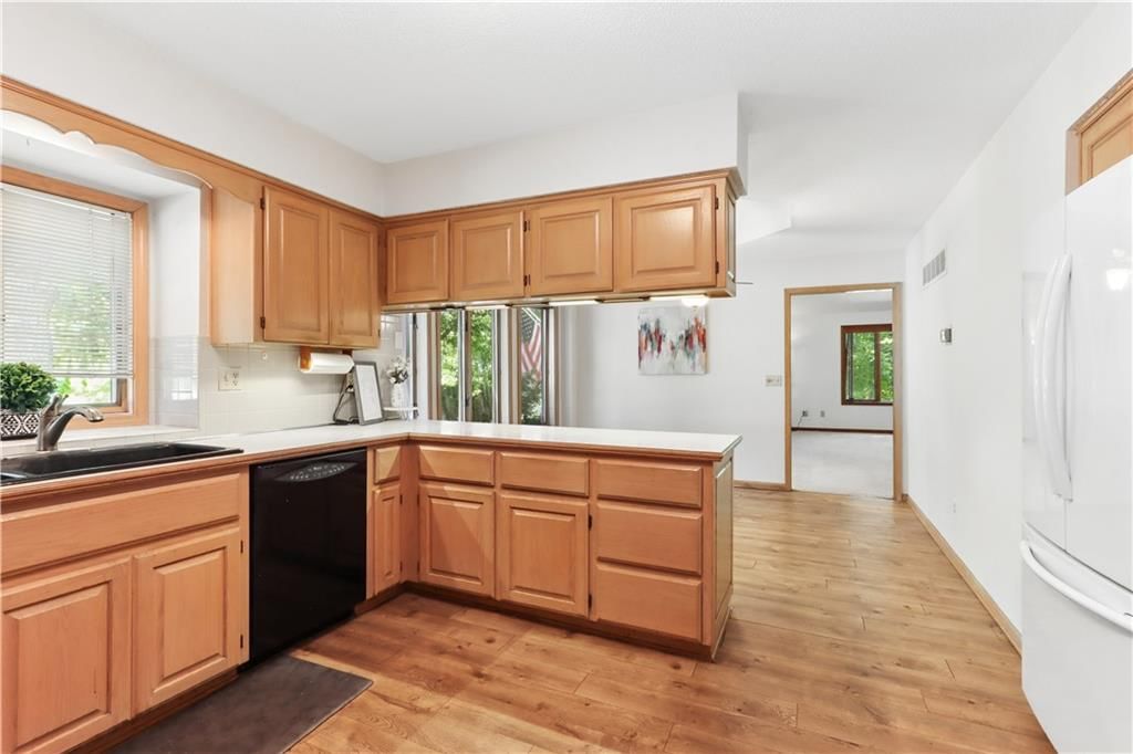 6003 Greenwood Street — photo 11