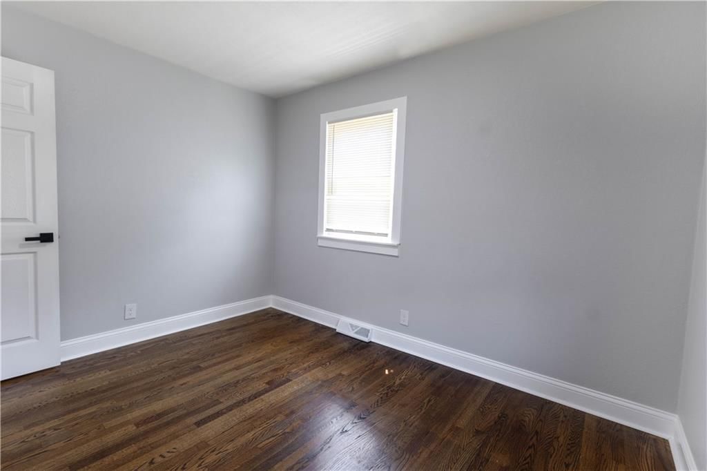 6409 N Woodland Avenue — photo 21