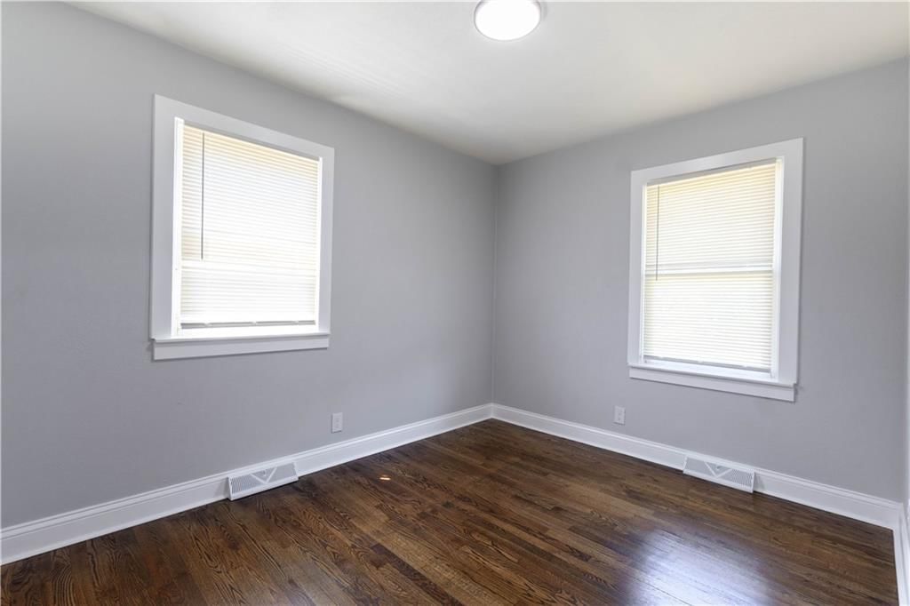 6409 N Woodland Avenue — photo 22