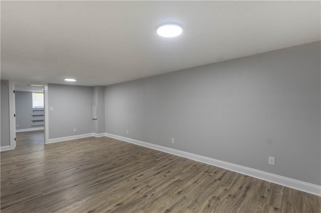 6409 N Woodland Avenue — photo 28