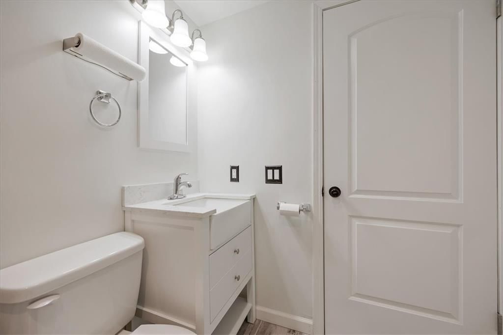2939 WAYNE Avenue — photo 18