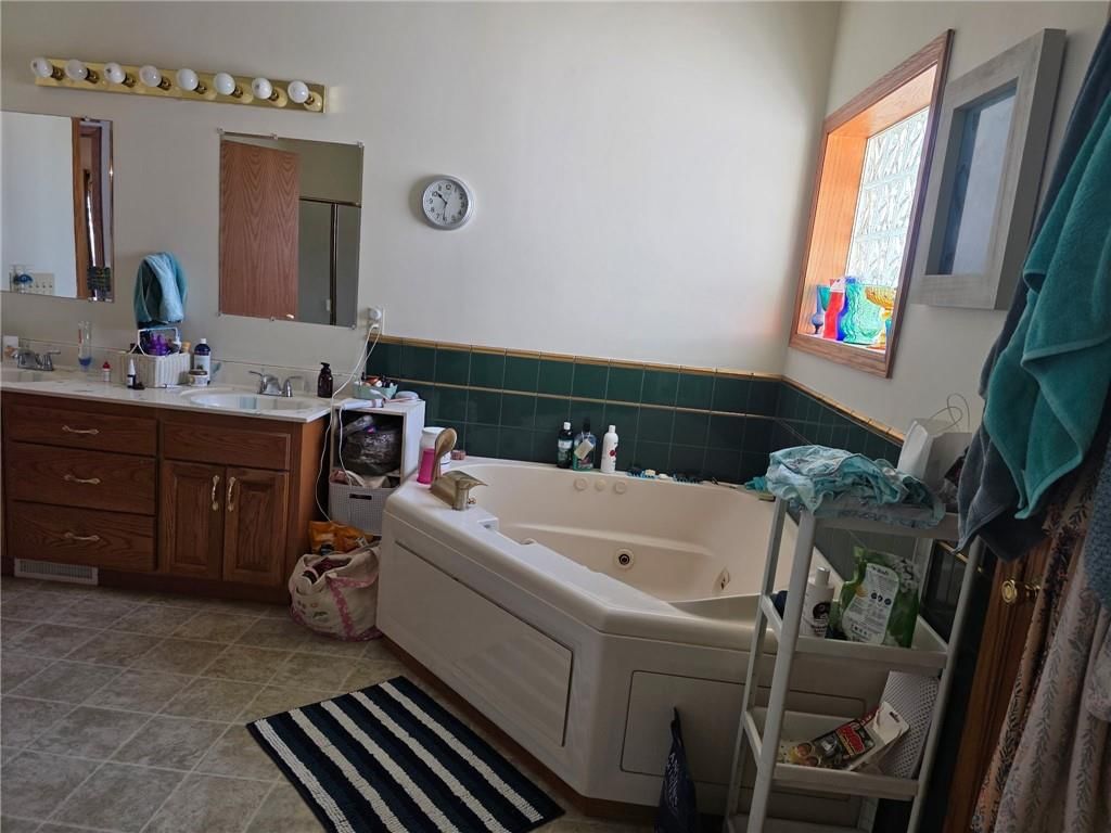 301 Walnut Street — photo 22