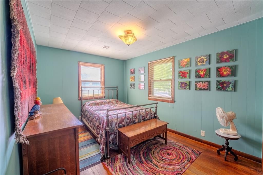 325 W Montgomery Street — photo 12