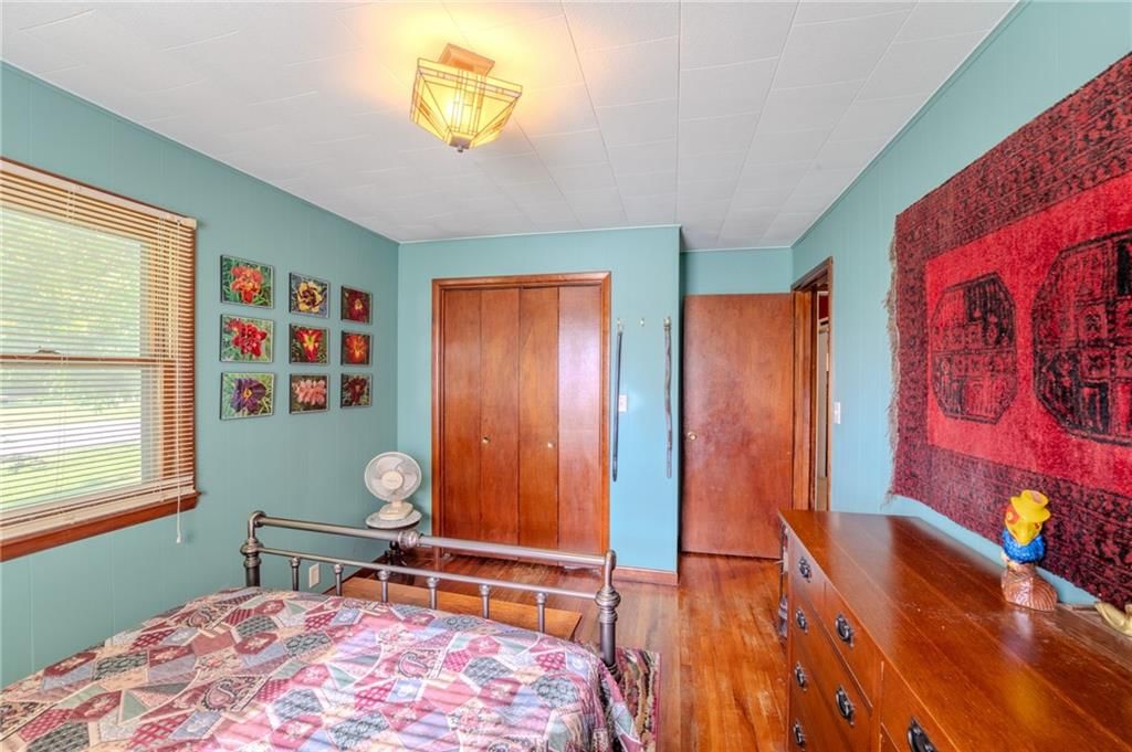 325 W Montgomery Street — photo 13