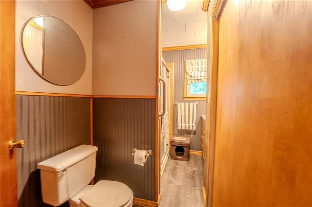 325 W Montgomery Street — photo 14
