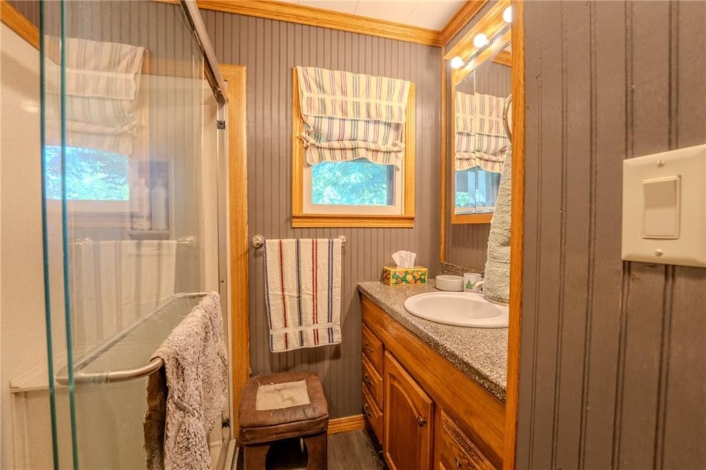 325 W Montgomery Street — photo 15