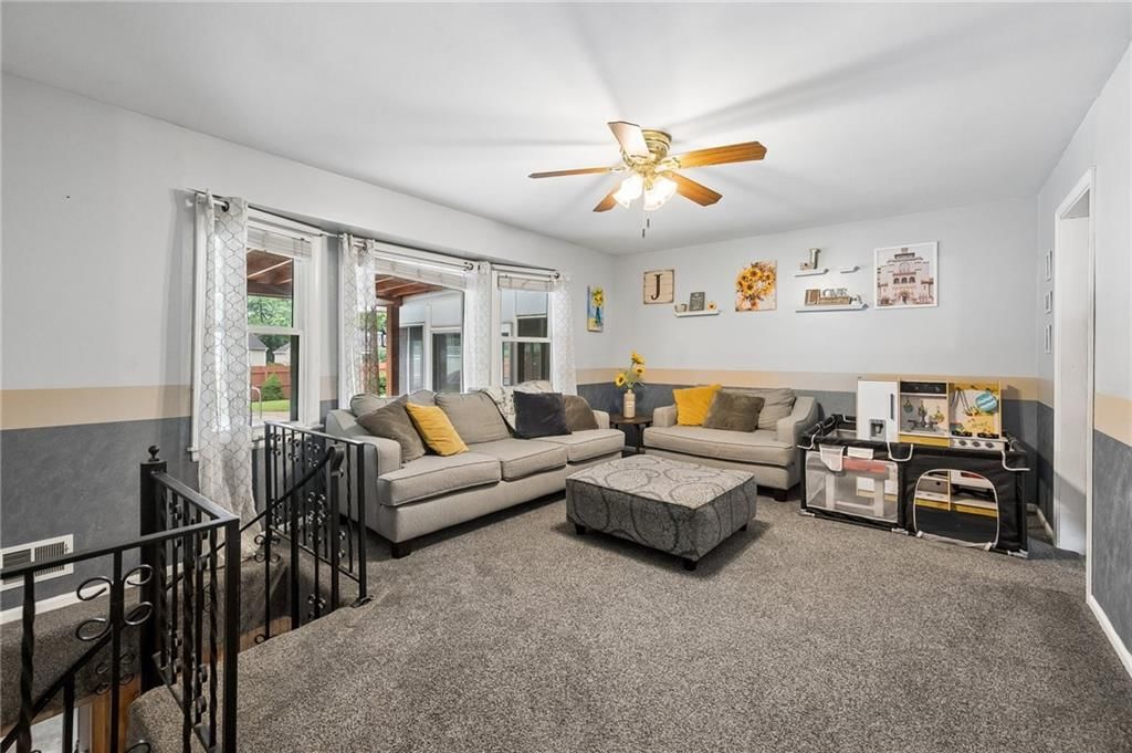 8605 W 80th Terrace — photo 9