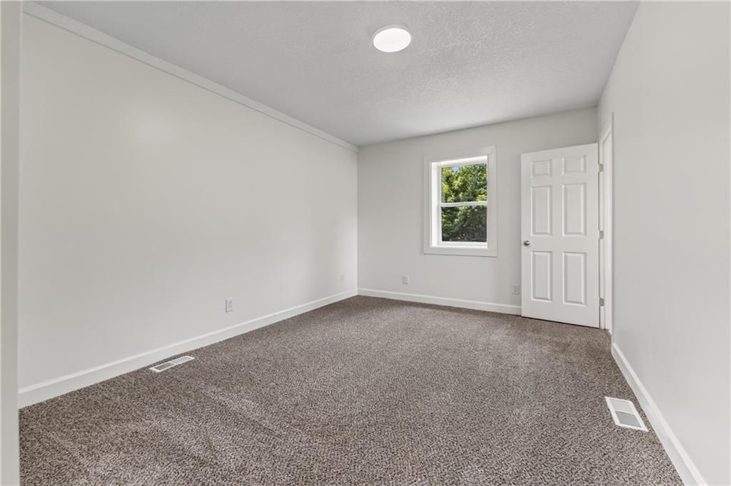 5851 Barnes Avenue — photo 14
