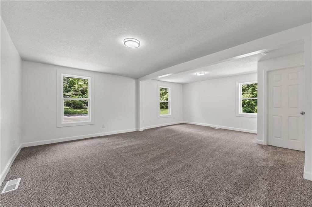 5851 Barnes Avenue — photo 21