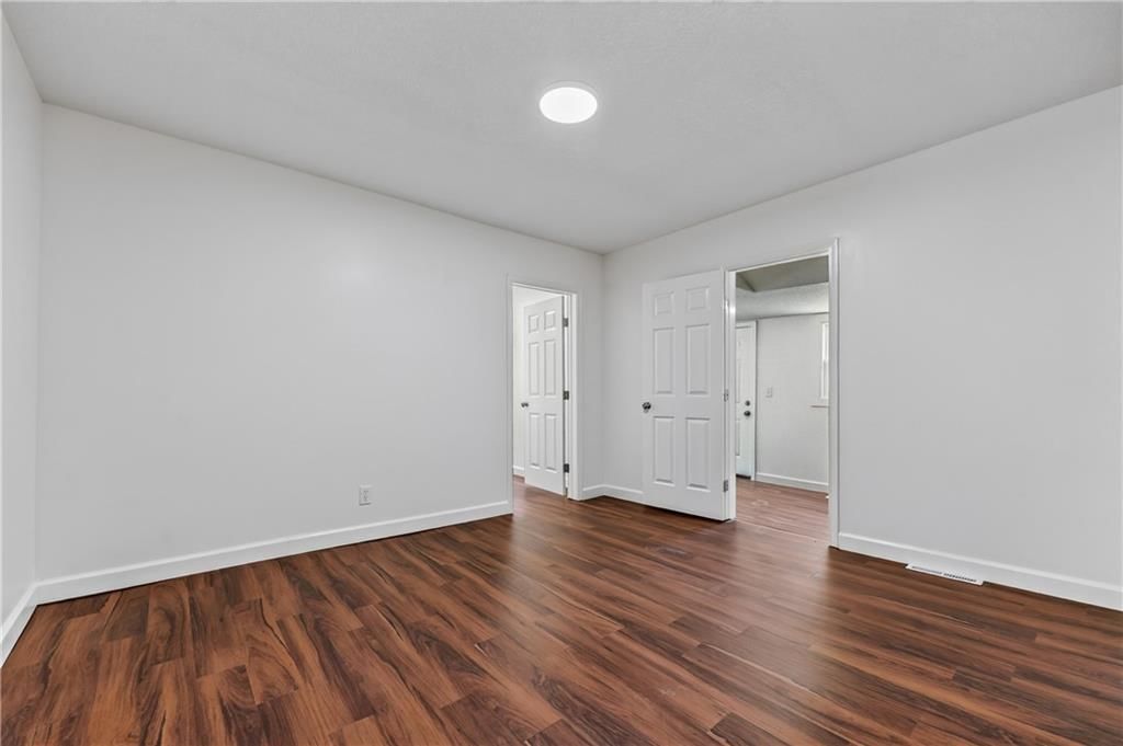 5851 Barnes Avenue — photo 24