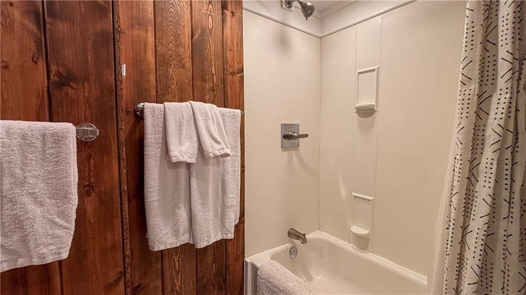 4432 Tomahawk Road — photo 40