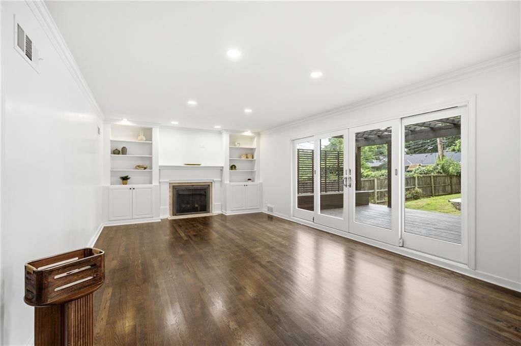 1263 W 67th Terrace — photo 8