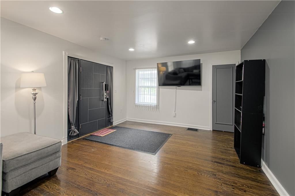 4910 Paseo Boulevard — photo 7