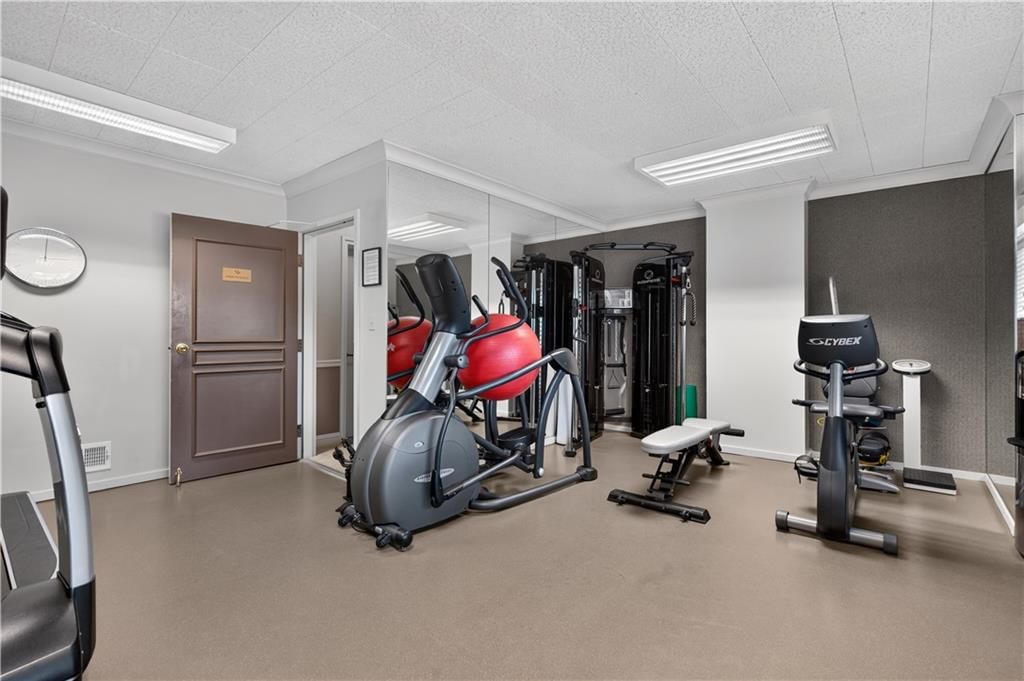 4740 Roanoke Parkway — photo 30