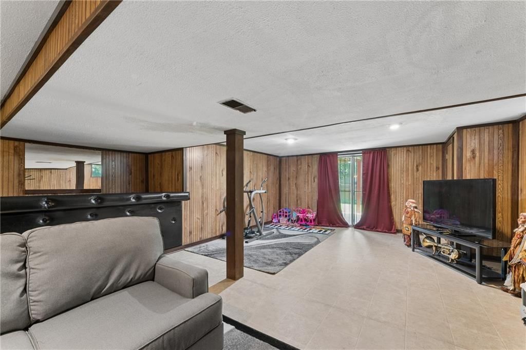 8203 New Jersey Avenue — photo 37