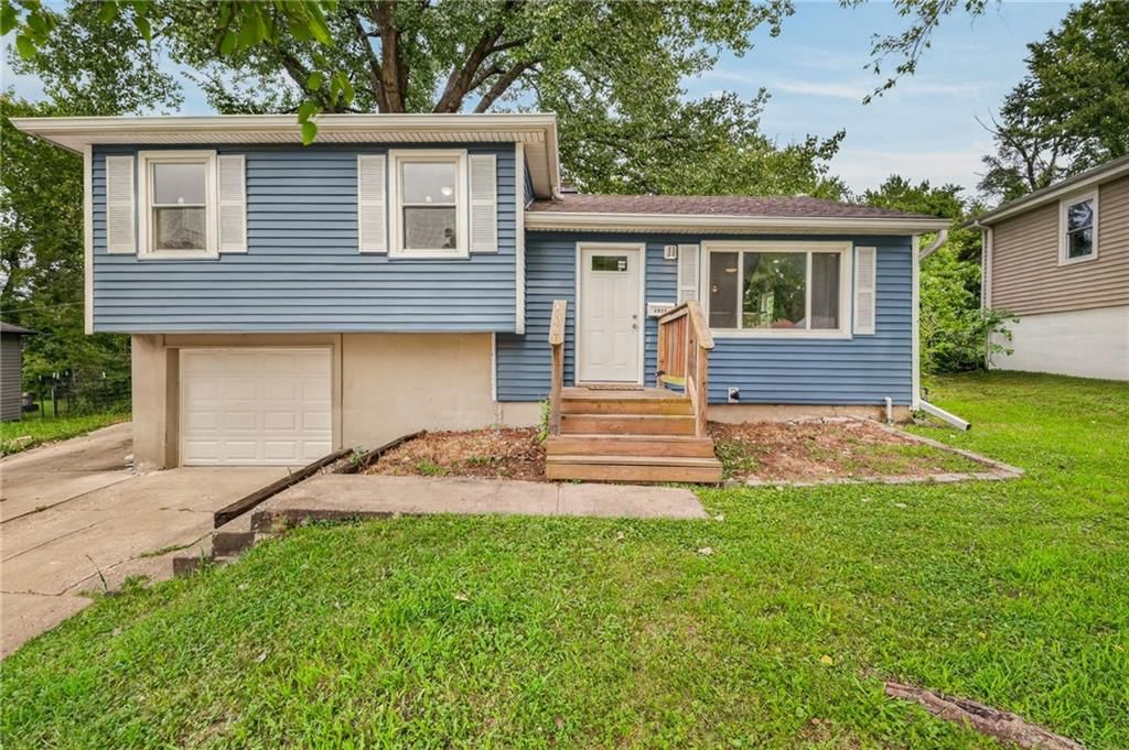 4925 N Smalley Avenue — photo 3
