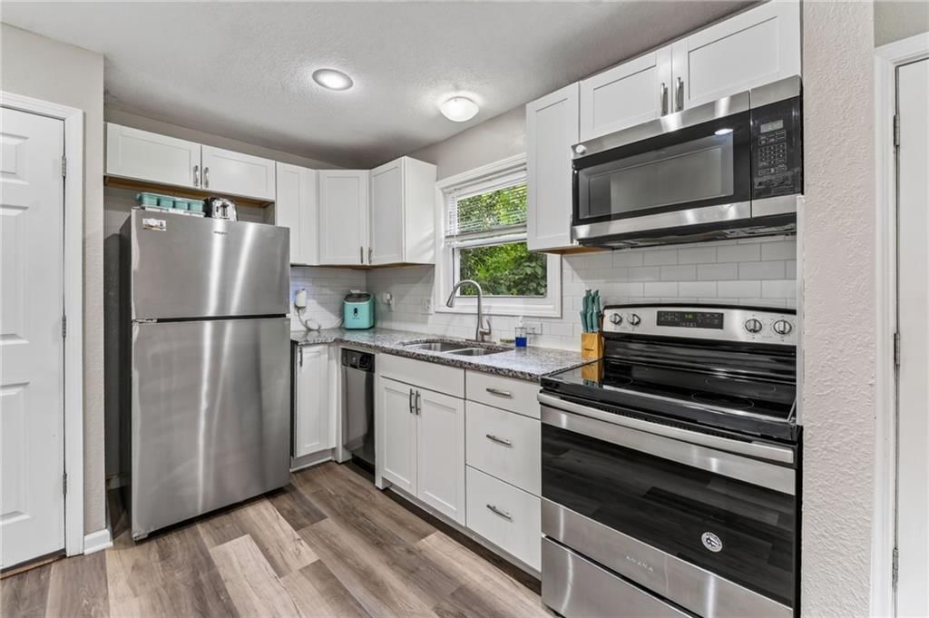 4925 N Smalley Avenue — photo 12
